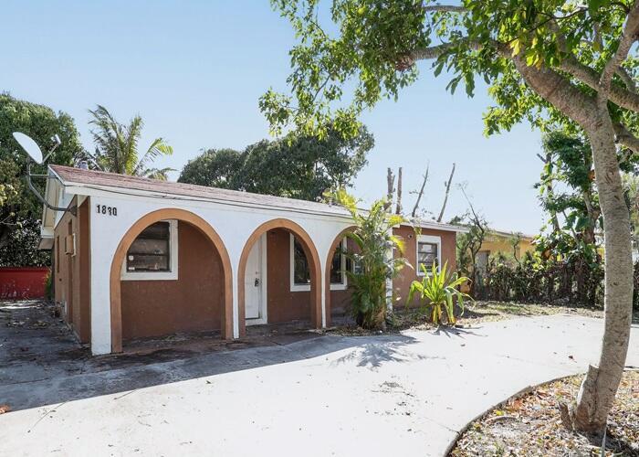1830 NE 2nd Lane, Boynton Beach FL 33435