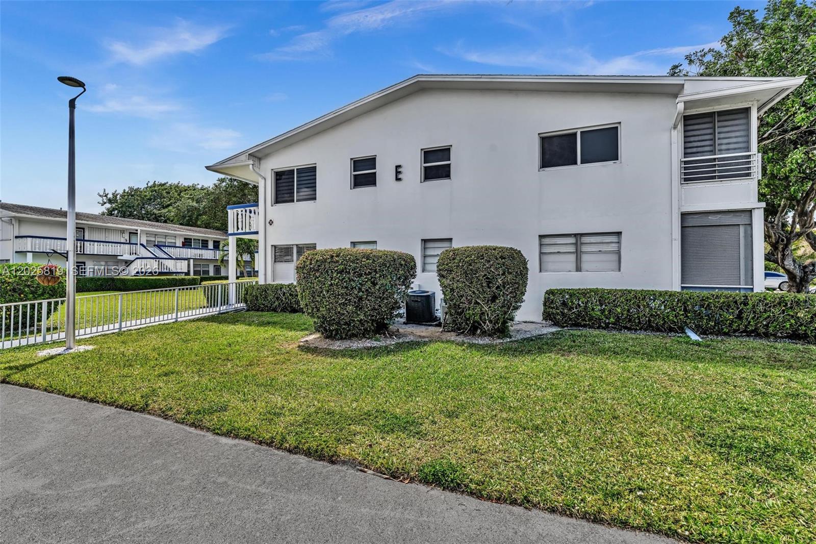 117 Westbury  E # 117, Deerfield Beach FL 33442