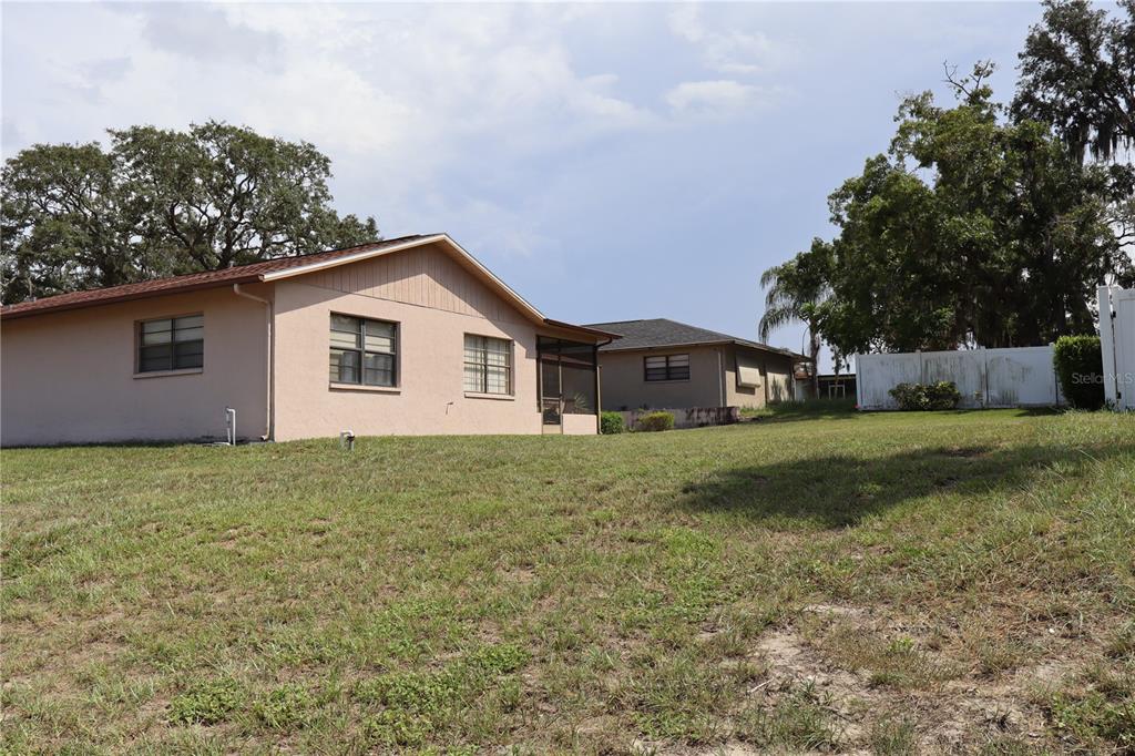 8949 FOREST LAKE DRIVE, PORT RICHEY, FL — photo 3 of 21