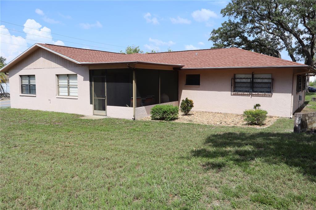 8949 FOREST LAKE DRIVE, PORT RICHEY, FL — photo 4 of 21