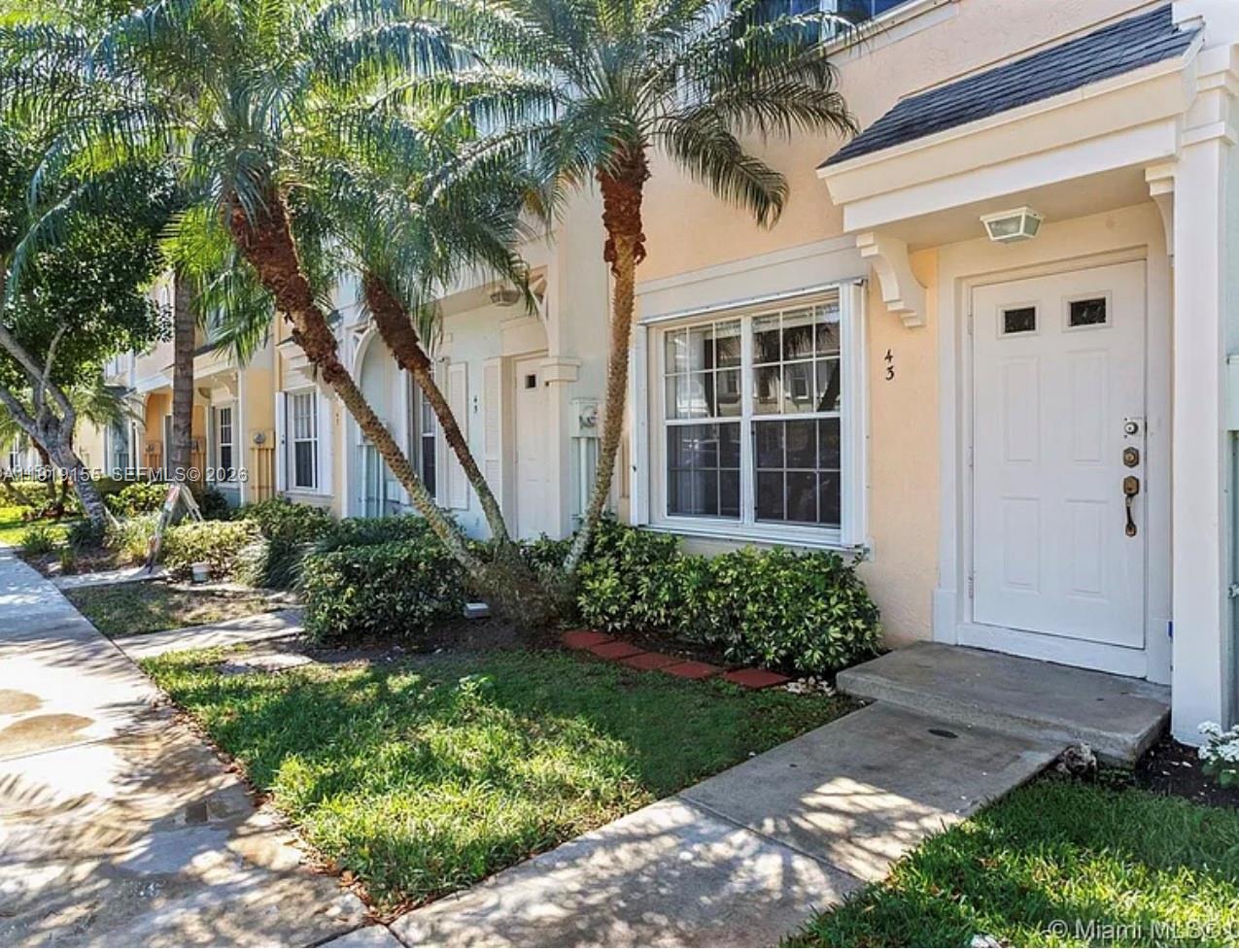 43 Simonton Cir, Weston FL 33326