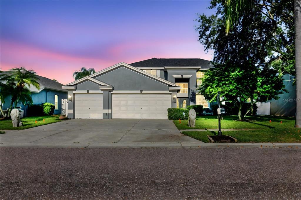 1725 PINK GUARA COURT