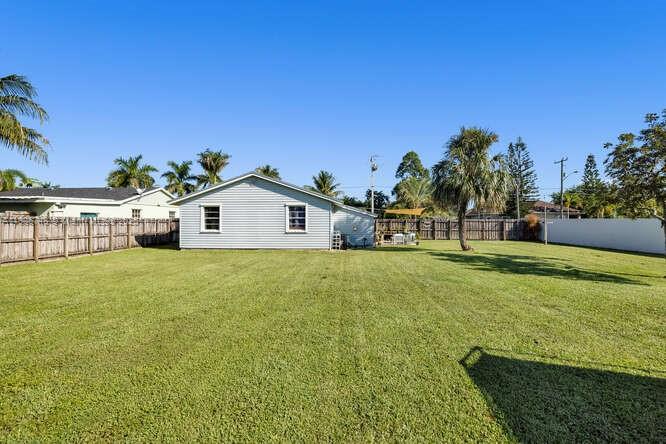 17350 SW 302nd St, Homestead FL 33030