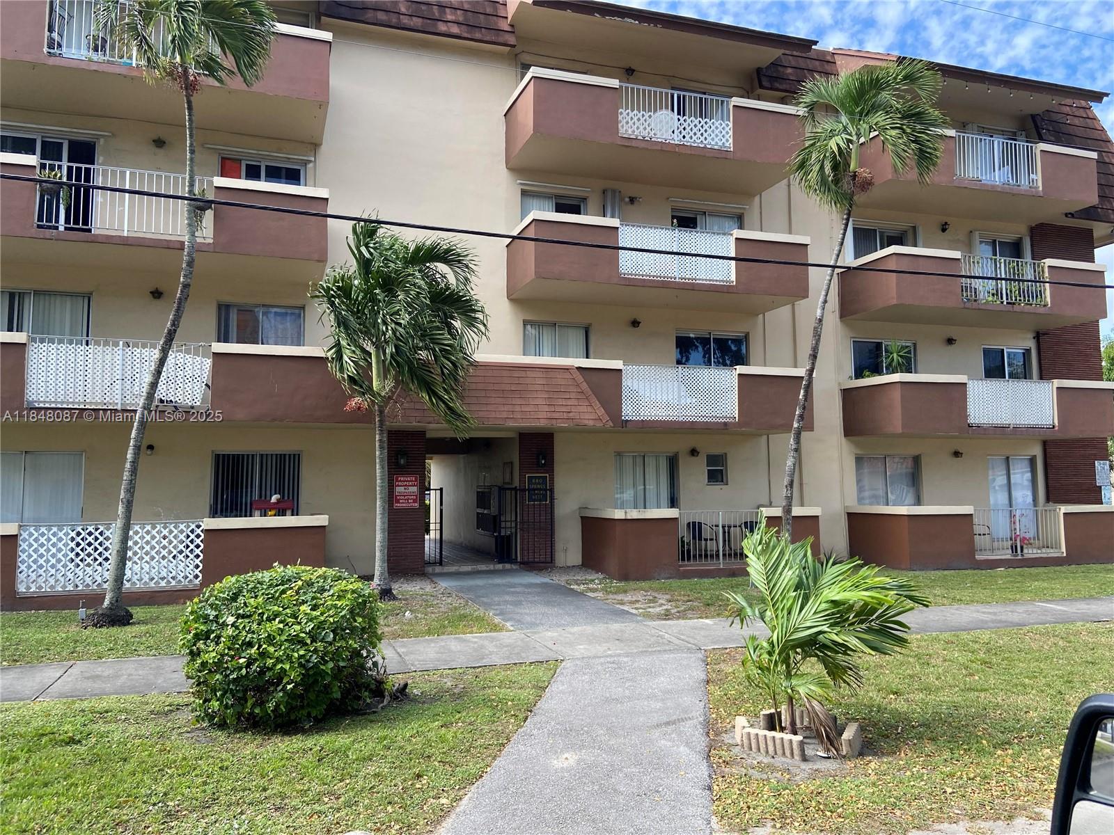 680 Miller Dr # W402, Miami Springs FL 33166