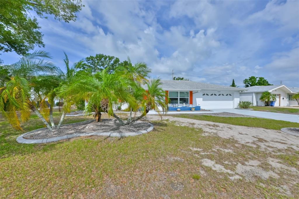 1222 W DEL WEBB BOULEVARD