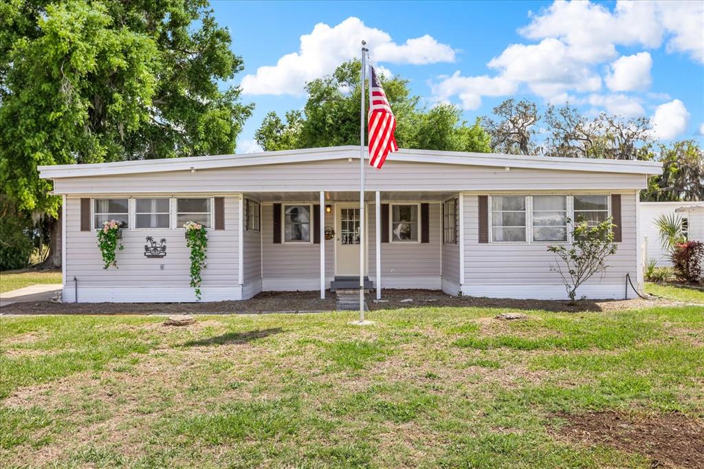 11504 HICKORY LANE