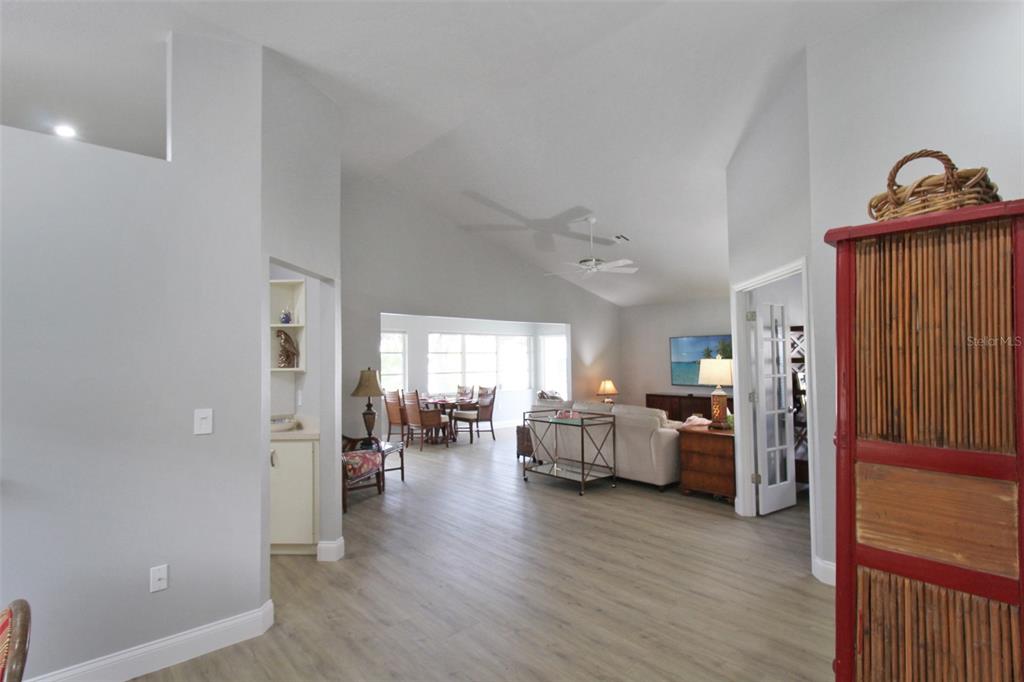 1304 CAPRI ISLES BOULEVARD UNIT 31, VENICE, FL — photo 5 of 30