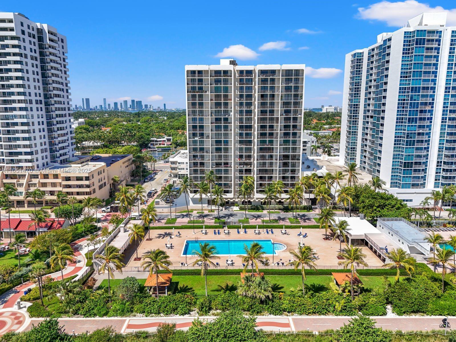 2625 Collins Ave # 309, Miami Beach FL 33140