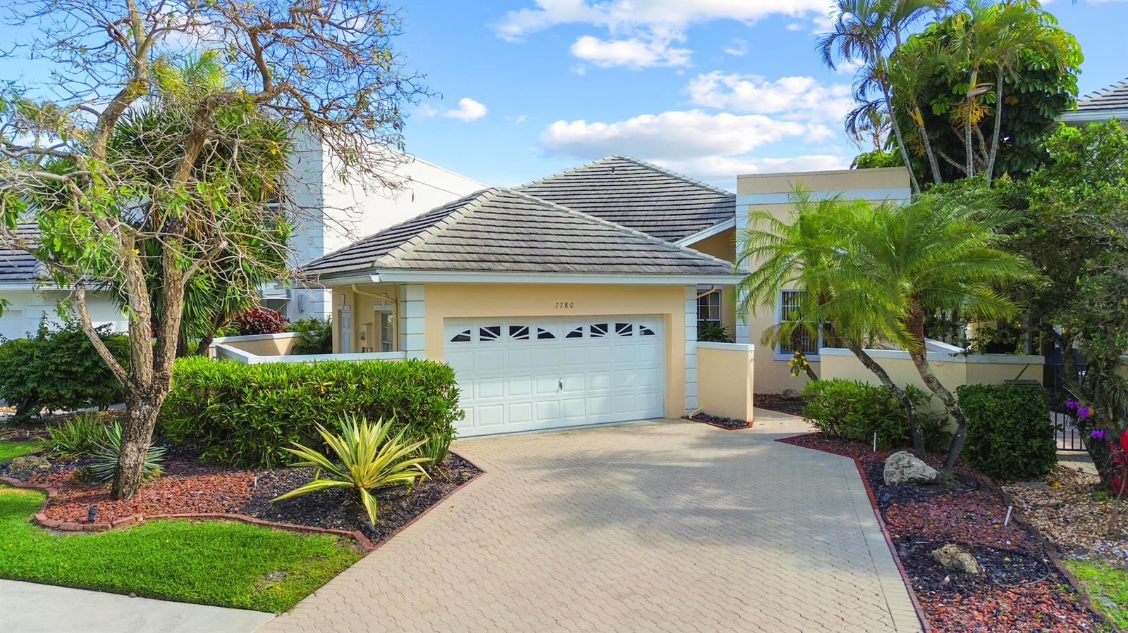 7780 Travelers Tree Drive, Boca Raton FL 33433