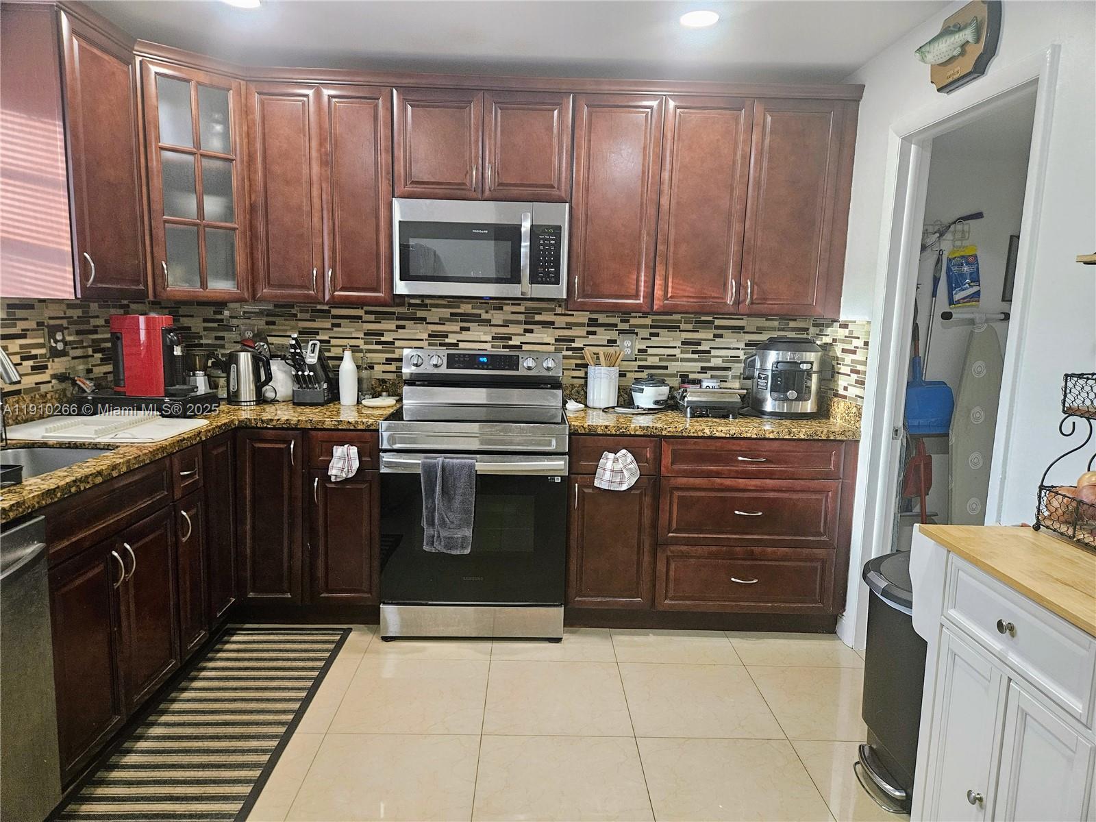 8360 SW 154th Ave, Miami FL 33193