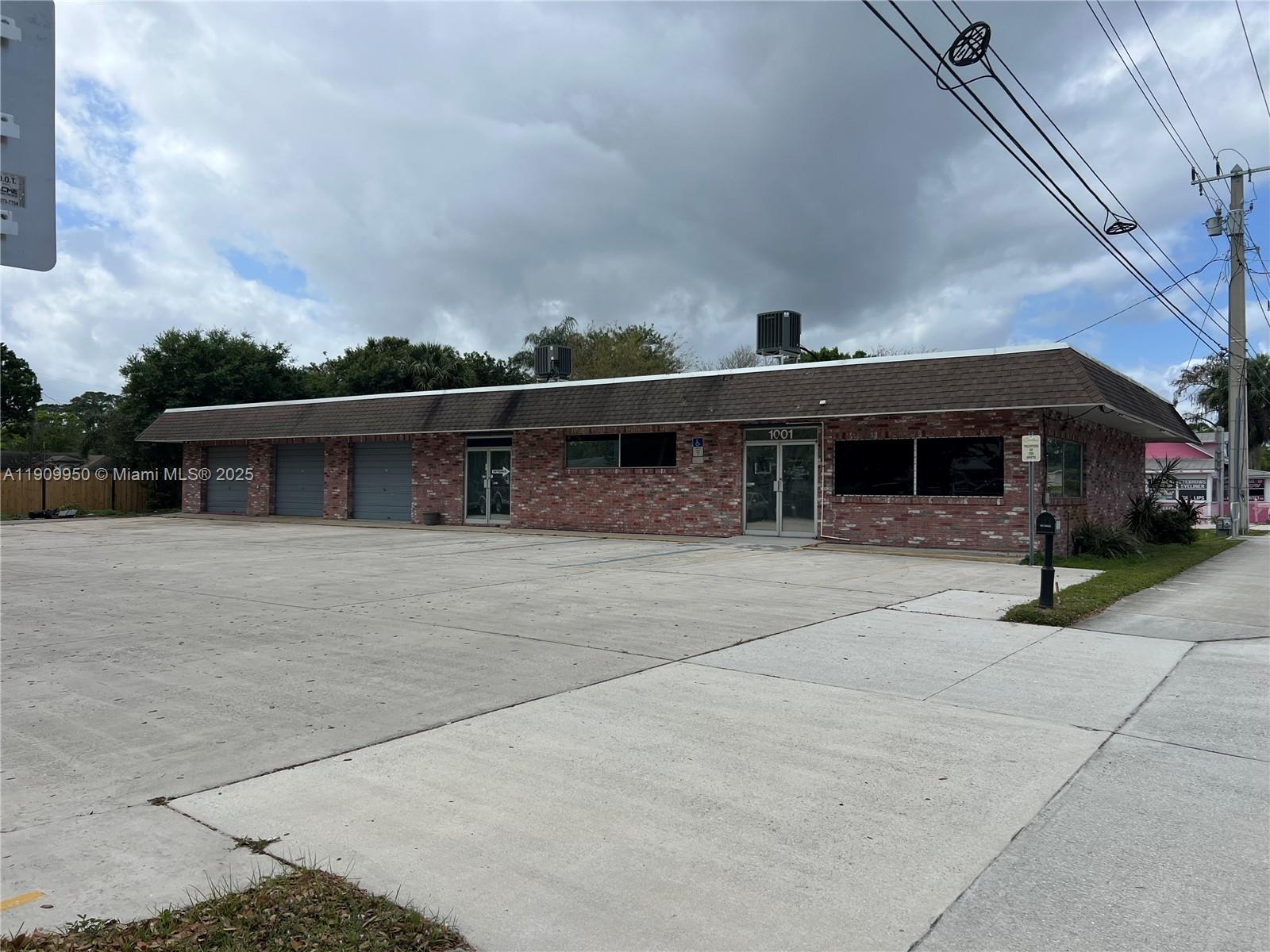 1001 W Midway Rd, Fort Pierce FL 34982