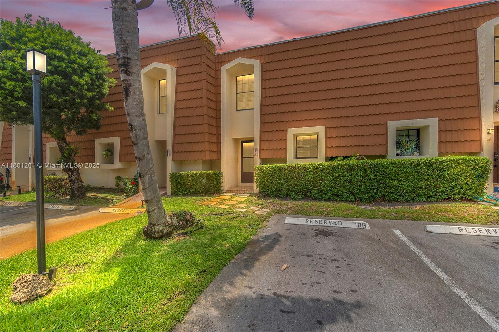 125 NW 115th Ter, Plantation FL 33325