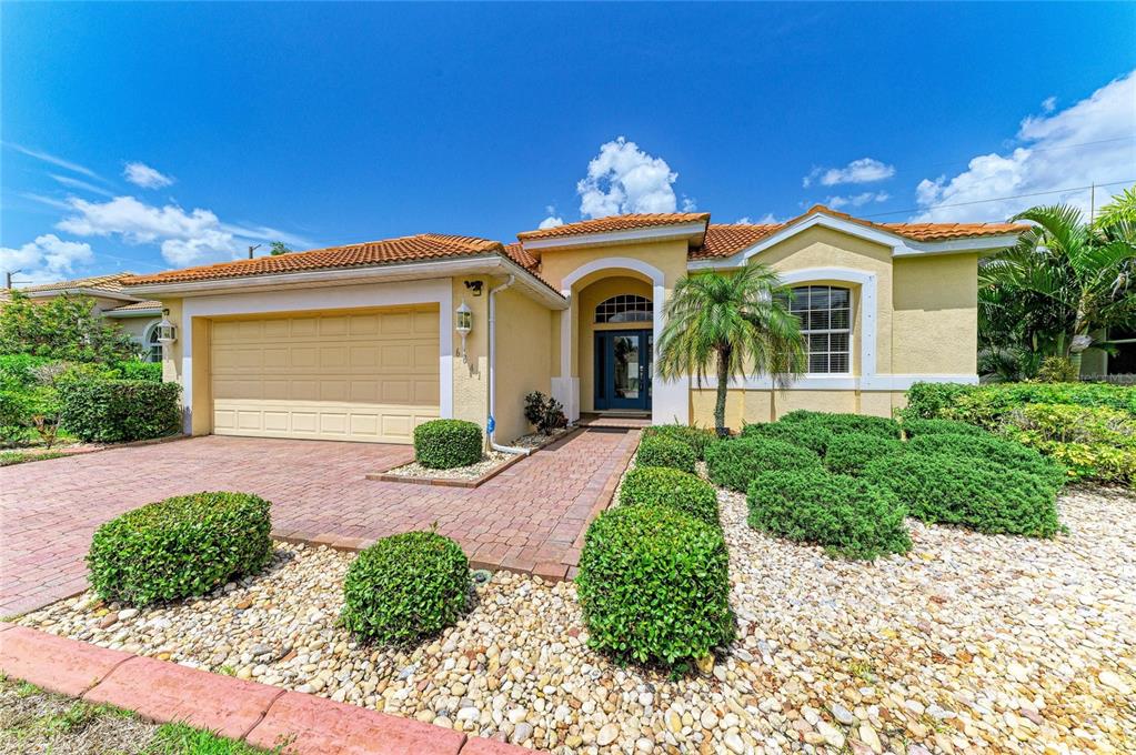6841 74TH STREET CIRCLE E, BRADENTON, FL — photo 2 of 30