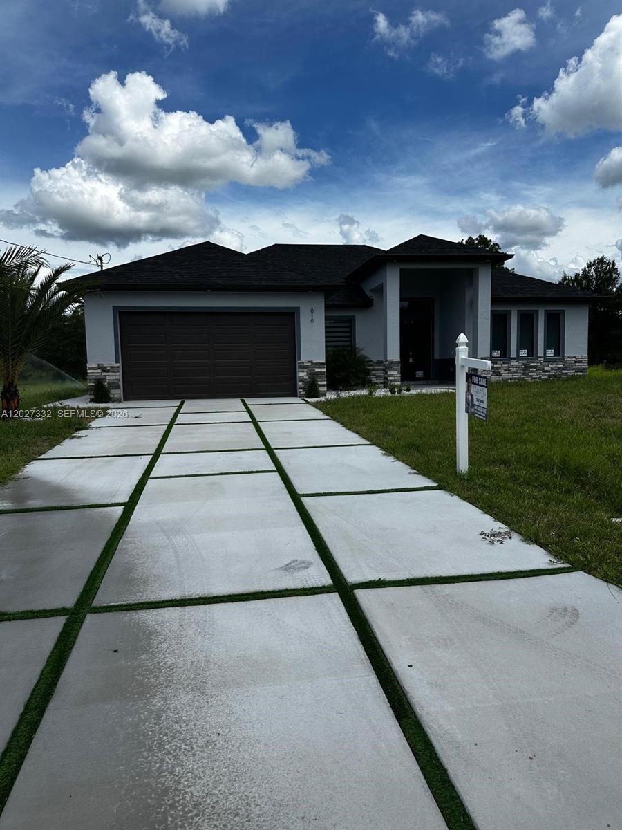 616 Maple Ave N, Lehigh Acres FL 33972