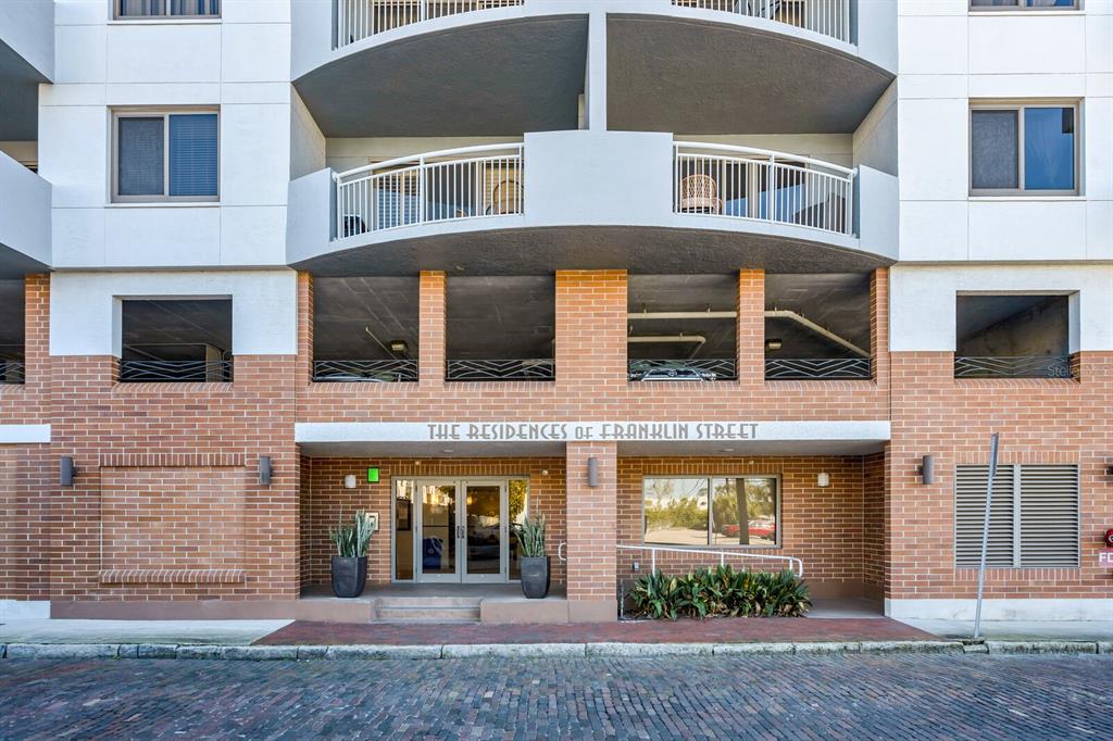 1108 N FRANKLIN STREET UNIT 605
