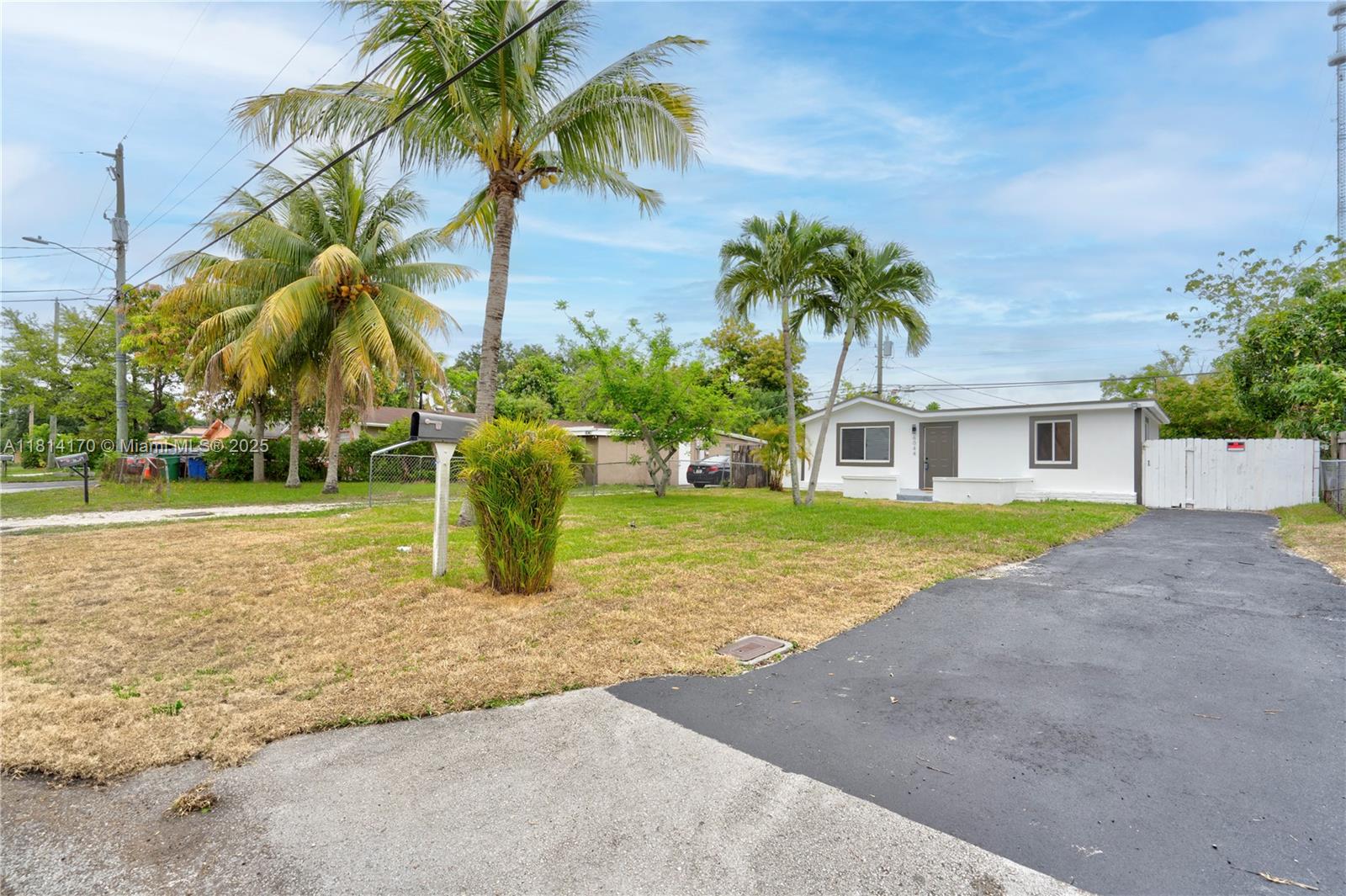 6044 SW 37th St, Miramar FL 33023