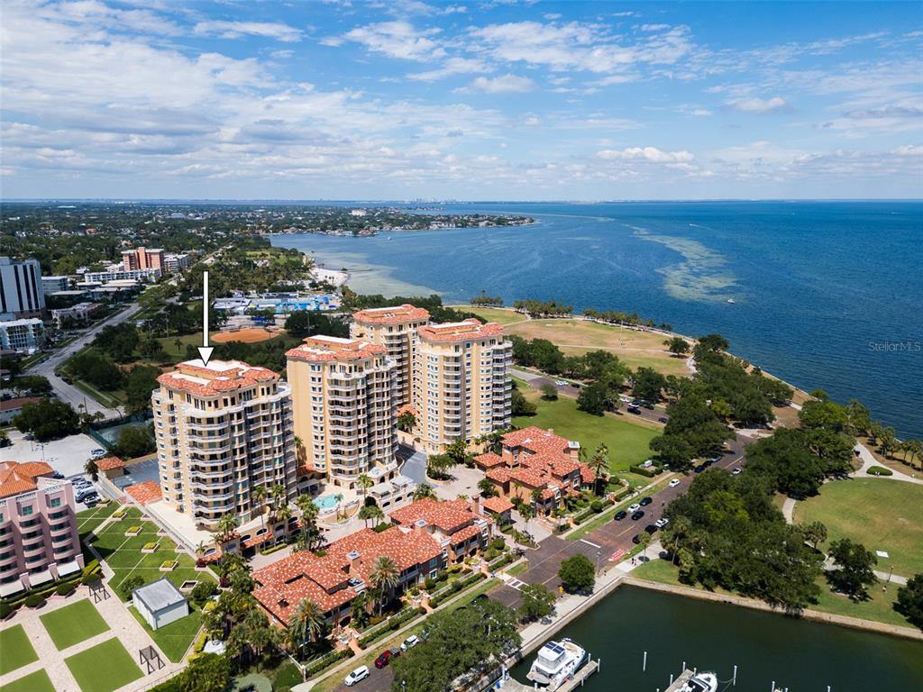 555 5TH AVENUE NE UNIT 711