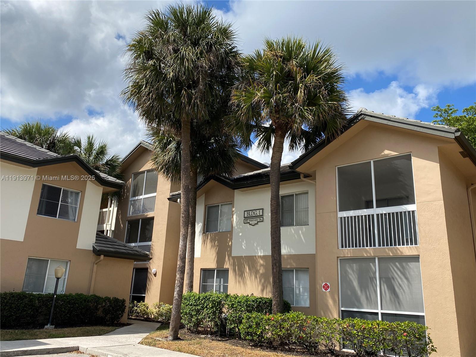 9977 Westview Dr # 125, Coral Springs FL 33076