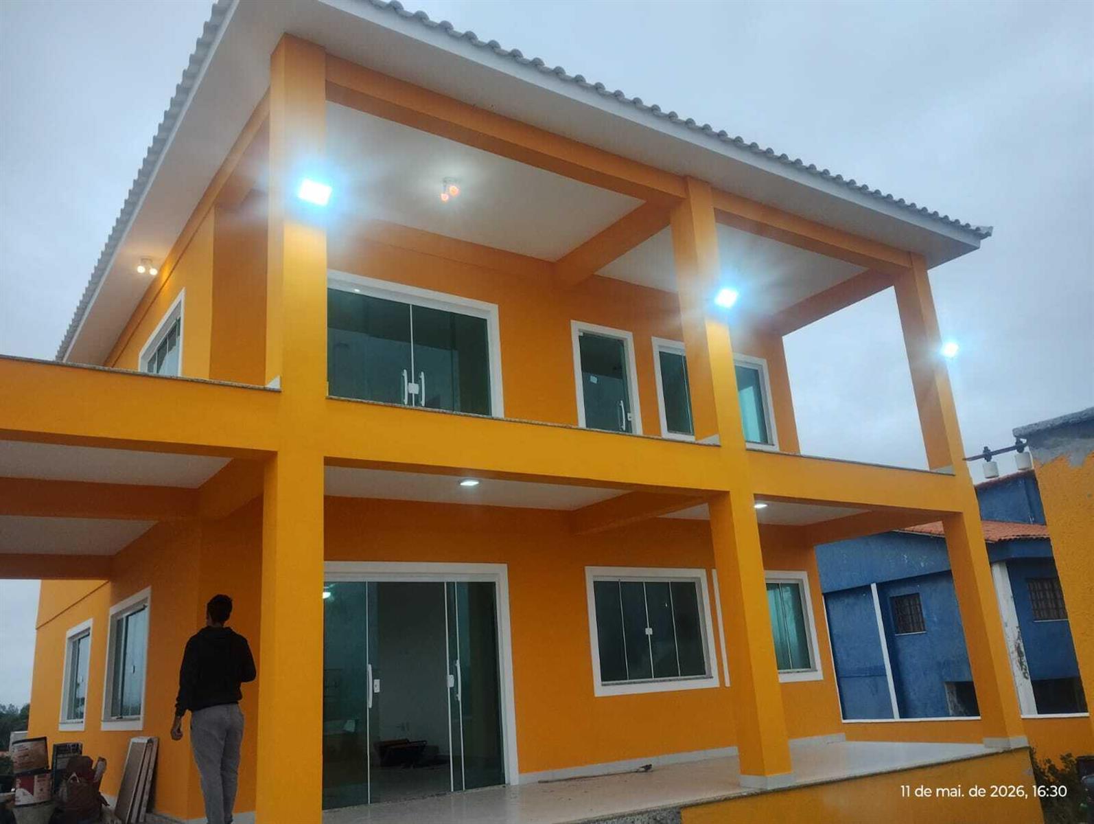Added lights — 154 Av. Atlântica, FL