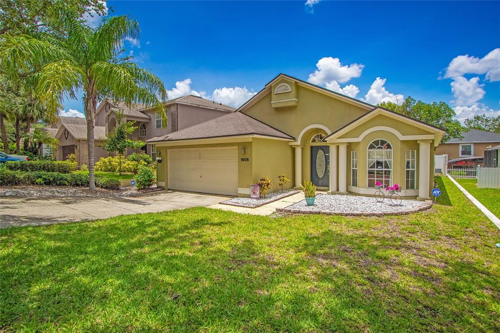 1906 CHATHAMOOR DRIVE