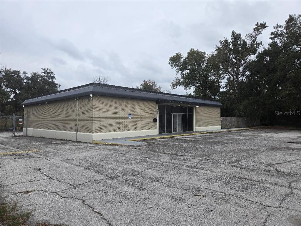 10517 RIVERVIEW DRIVE, RIVERVIEW, FL — photo 2 of 14