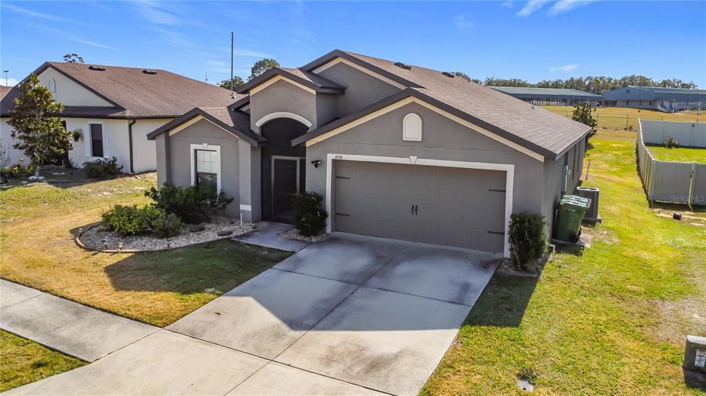 1899 AMBER SWEET CIRCLE, DUNDEE, FL — photo 2 of 30