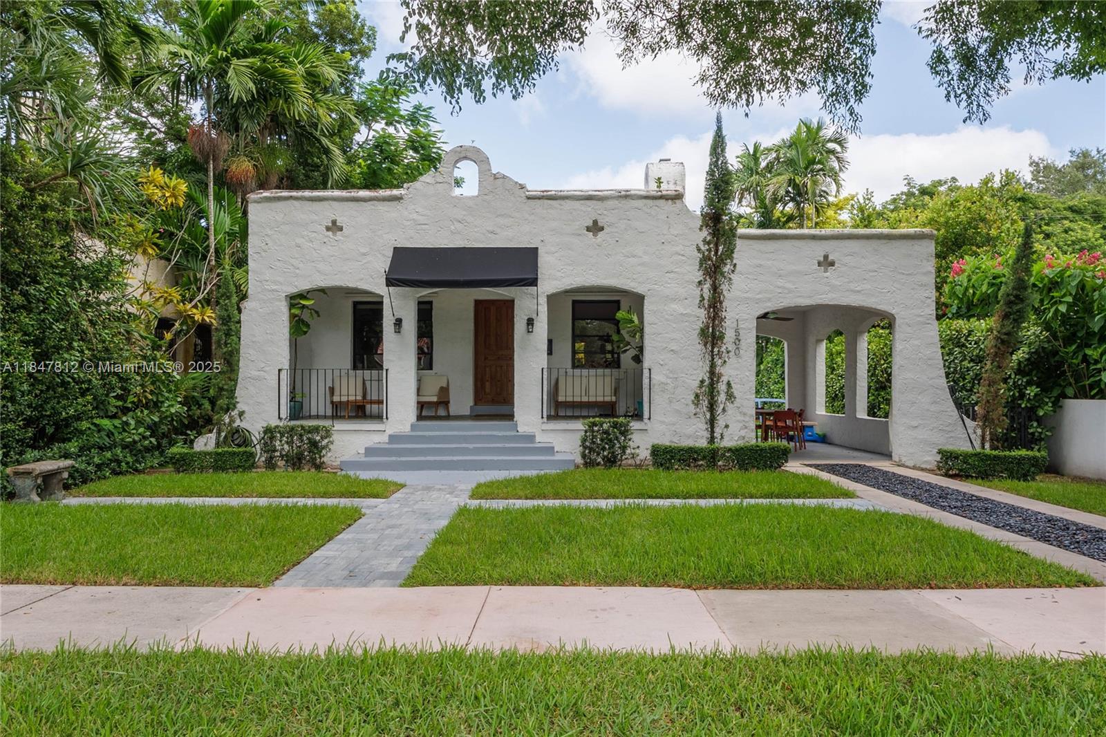 1500 Madrid St, Coral Gables FL 33134