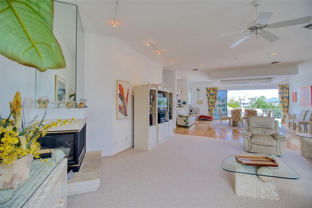 131 SANDS POINT DRIVE, TIERRA VERDE, FL — photo 4 of 30