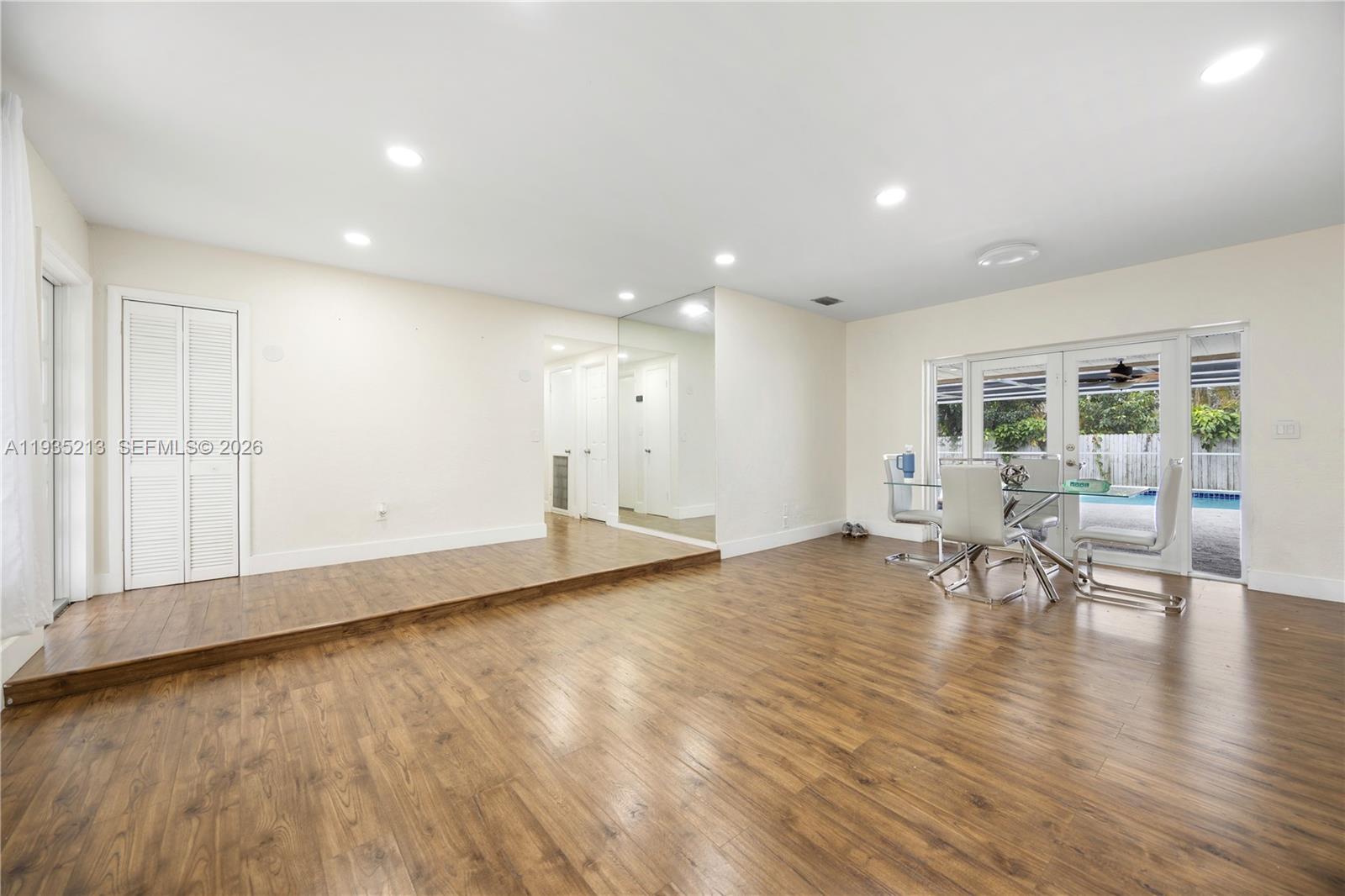 15010 NE 7th Ave, Miami FL 33161
