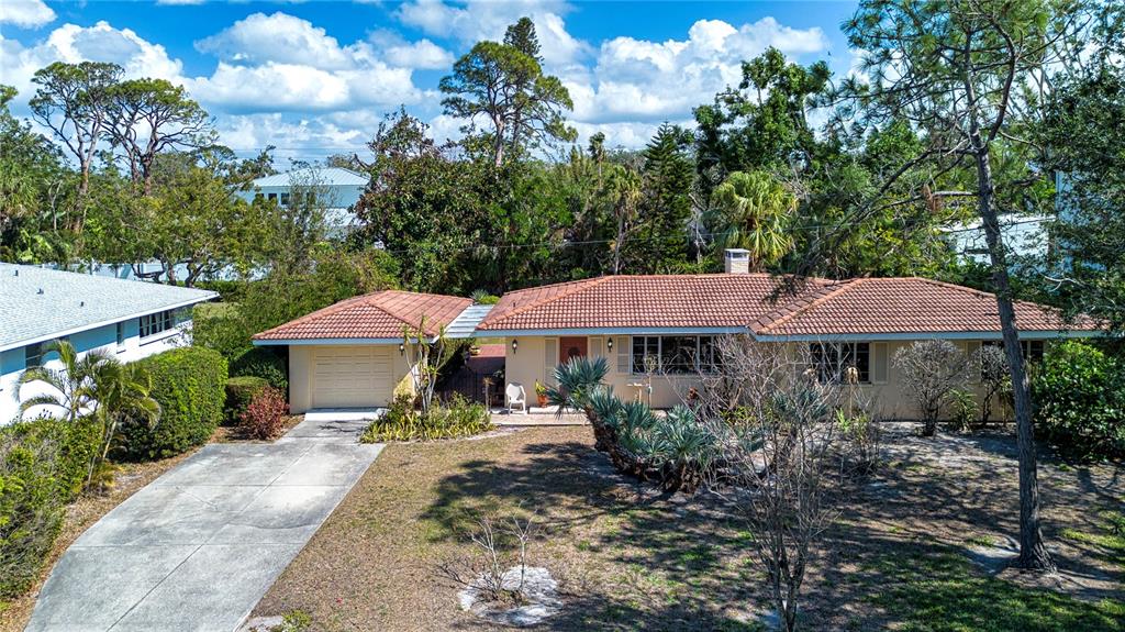 1555 FLOWER DRIVE