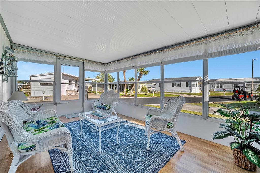 128 E SAINT JOHNS WAY, APOLLO BEACH, FL — photo 4 of 30