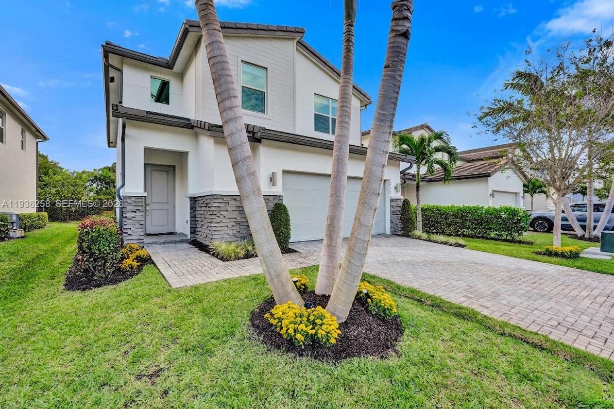 2737 Country Lake Trl, Boynton Beach FL 33436