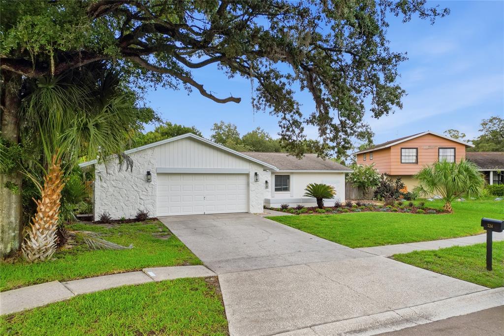 724 ISLETON DRIVE, BRANDON, FL — photo 3 of 30