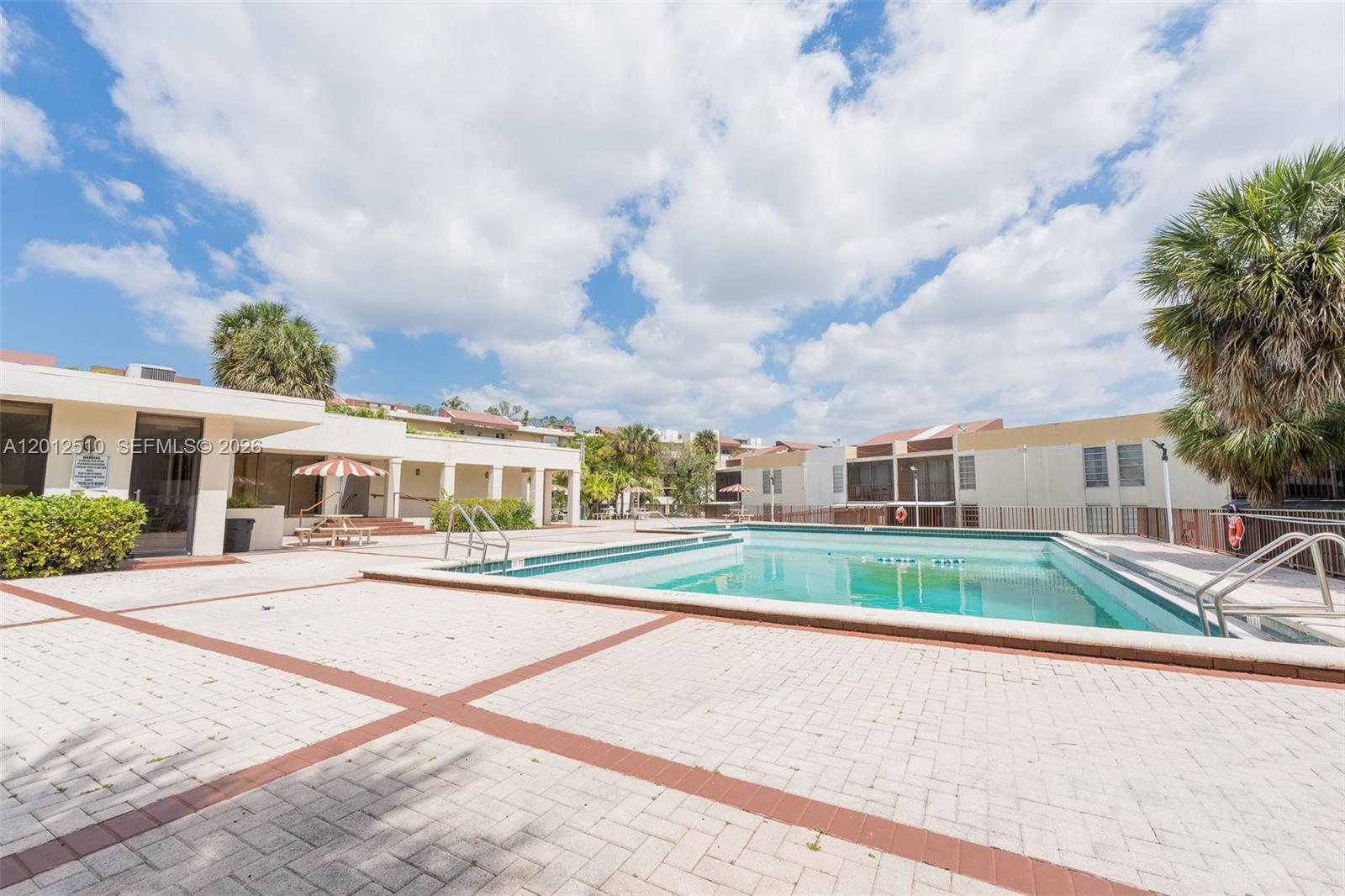 8870 Fontainebleau Blvd # 312, Miami FL 33172