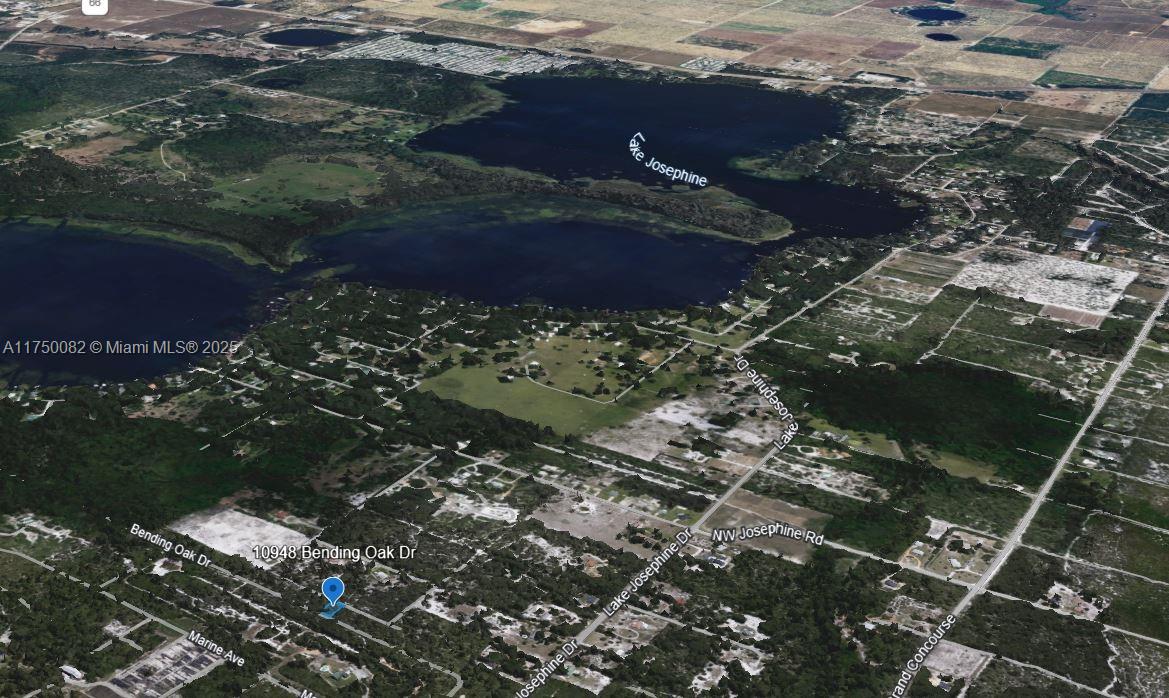 This is an aerial map view showing a residential area near Lake Josephine — 10948 Bending Oak Drive, Sebring FL 33875, SEBRING, FL