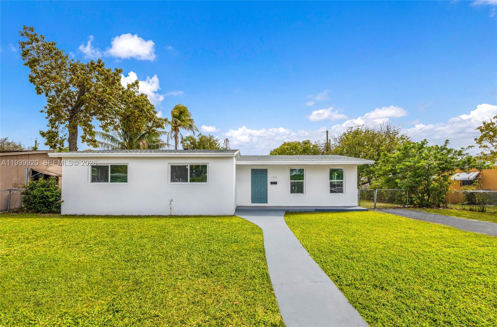 1260 NW 188th St, Miami Gardens FL 33169