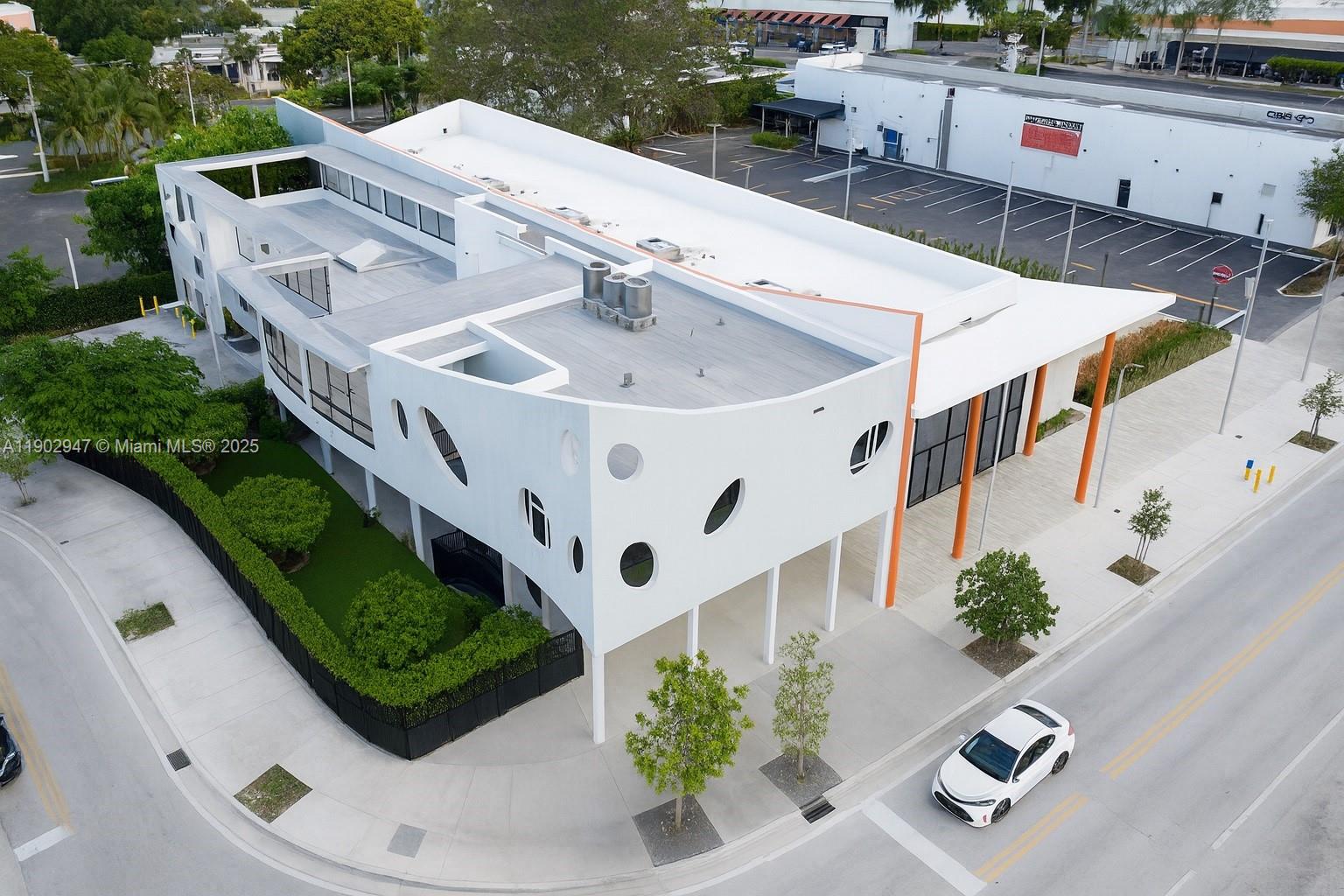 18651 NE 24th Pl, Miami FL 33180