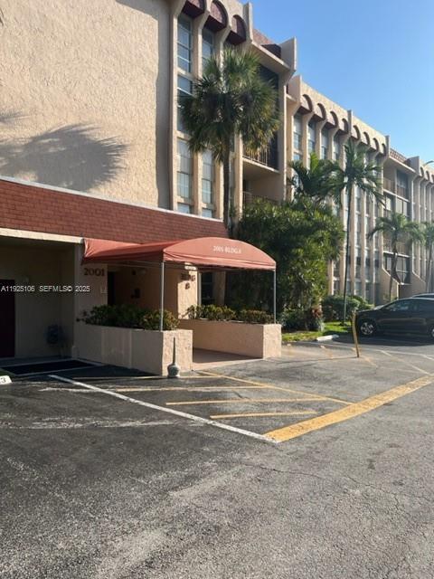 2001 Atlantic Shores Blvd # 105, Hallandale Beach FL 33009