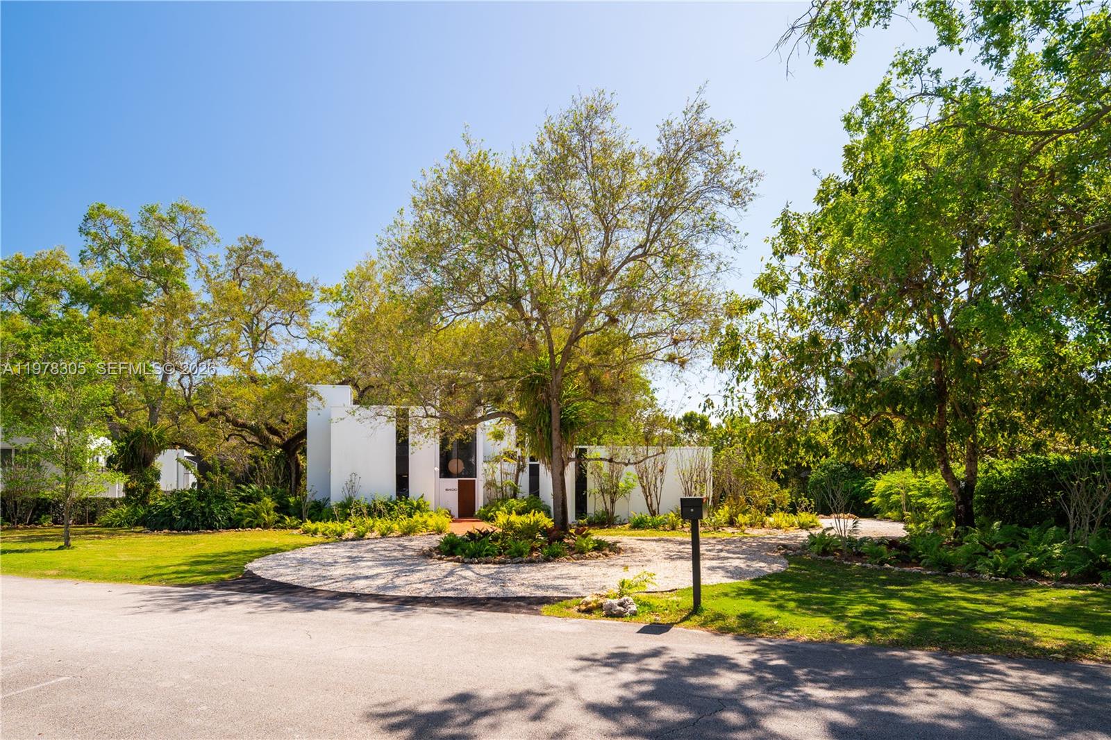 6400 SW 133rd Dr, Pinecrest FL 33156