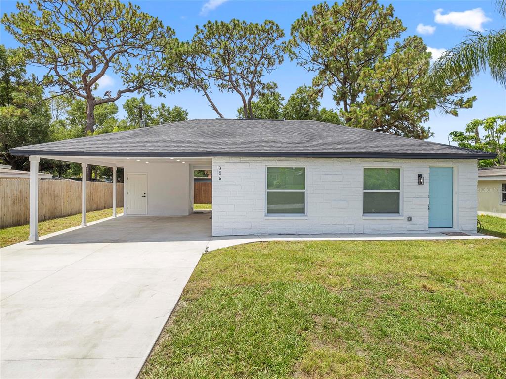 306 FLORAL DRIVE