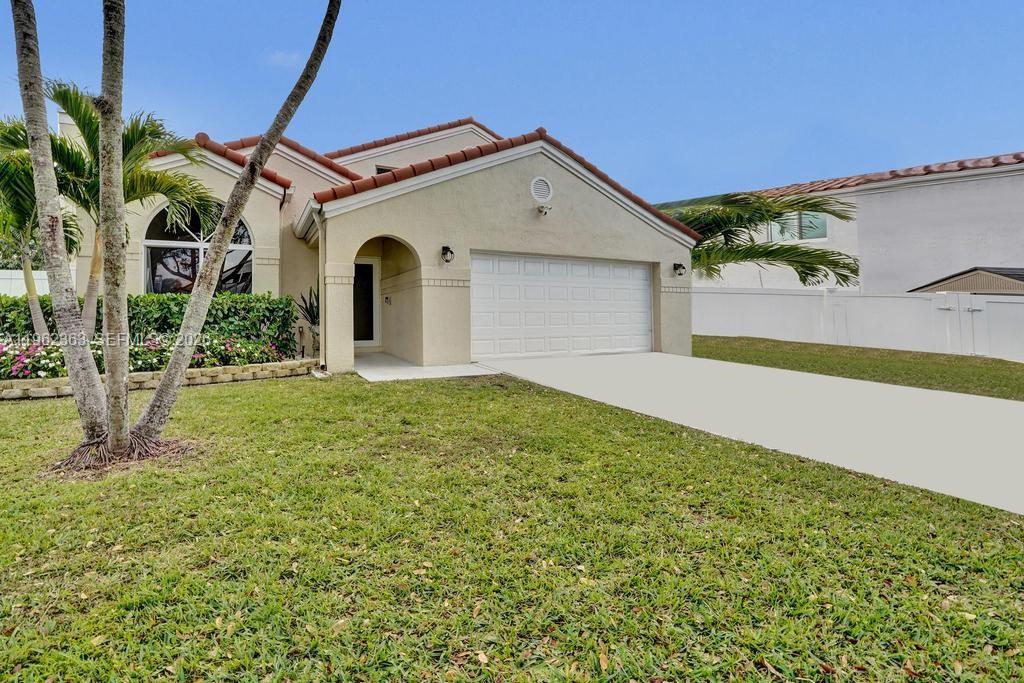 5720 NW 62nd Mnr, Parkland FL 33067