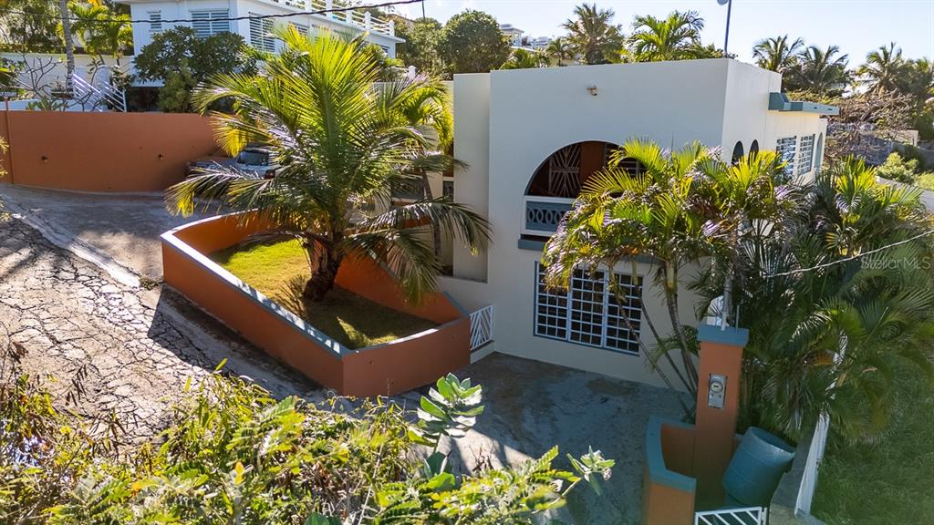 327 BRAVOS, VIEQUES, PR — photo 2 of 30