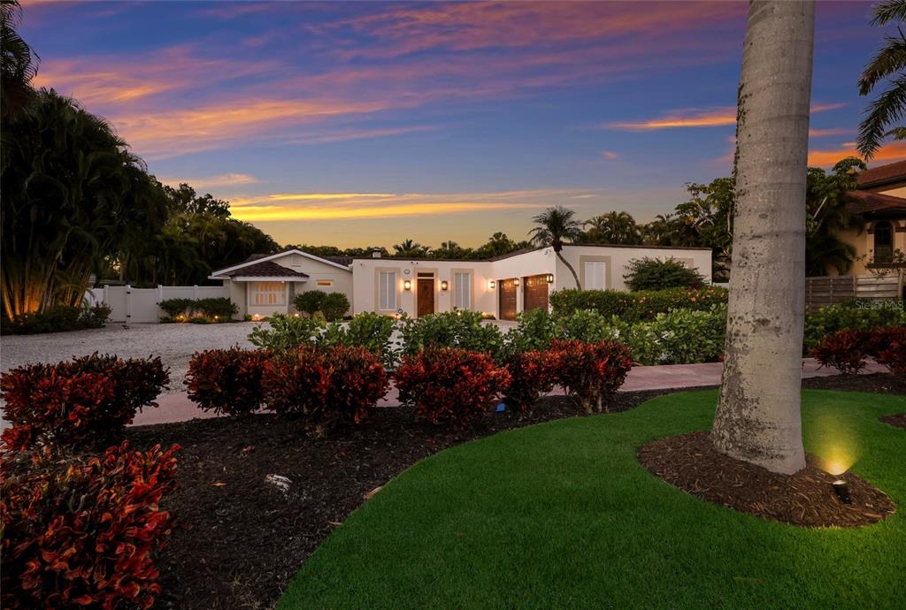 103 FILLMORE DRIVE, SARASOTA, FL — photo 2 of 30