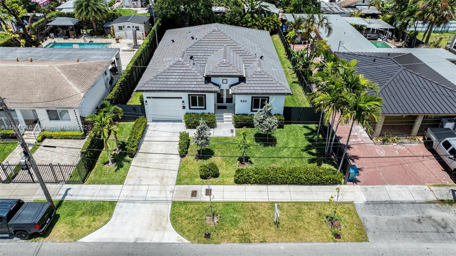 550 NW 58th Ct, Miami FL 33126