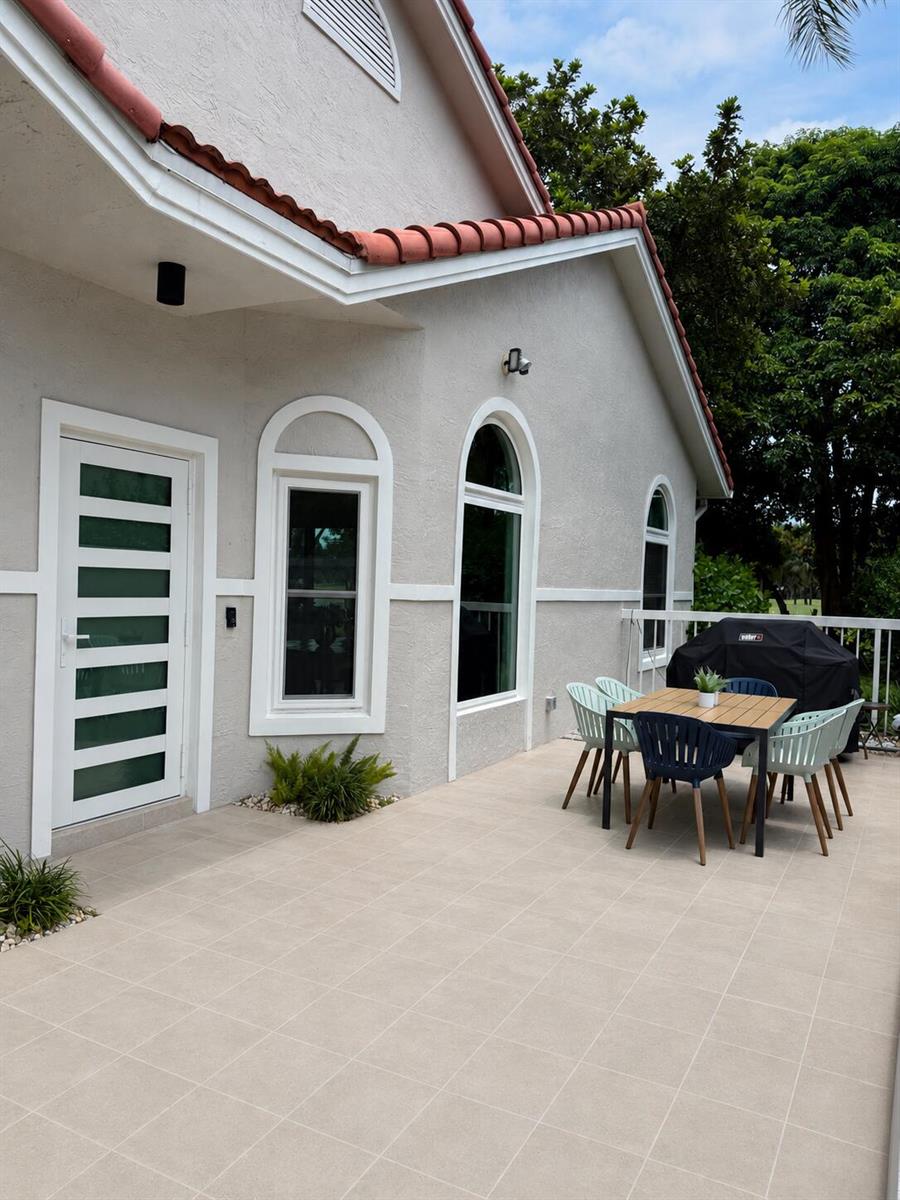 4103 Carriage Drive # H4, Pompano Beach FL 33069