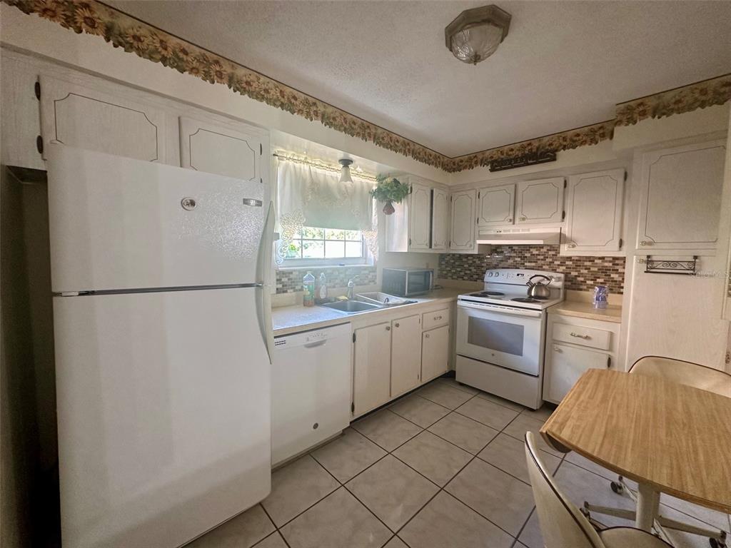 4115 34TH WAY S UNIT 194, ST PETERSBURG, FL — photo 4 of 18