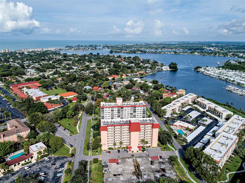 232 SAINT AUGUSTINE AVENUE UNIT 404, VENICE, FL — photo 2 of 30