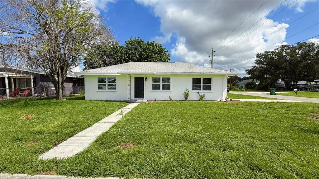 2002 10TH STREET W