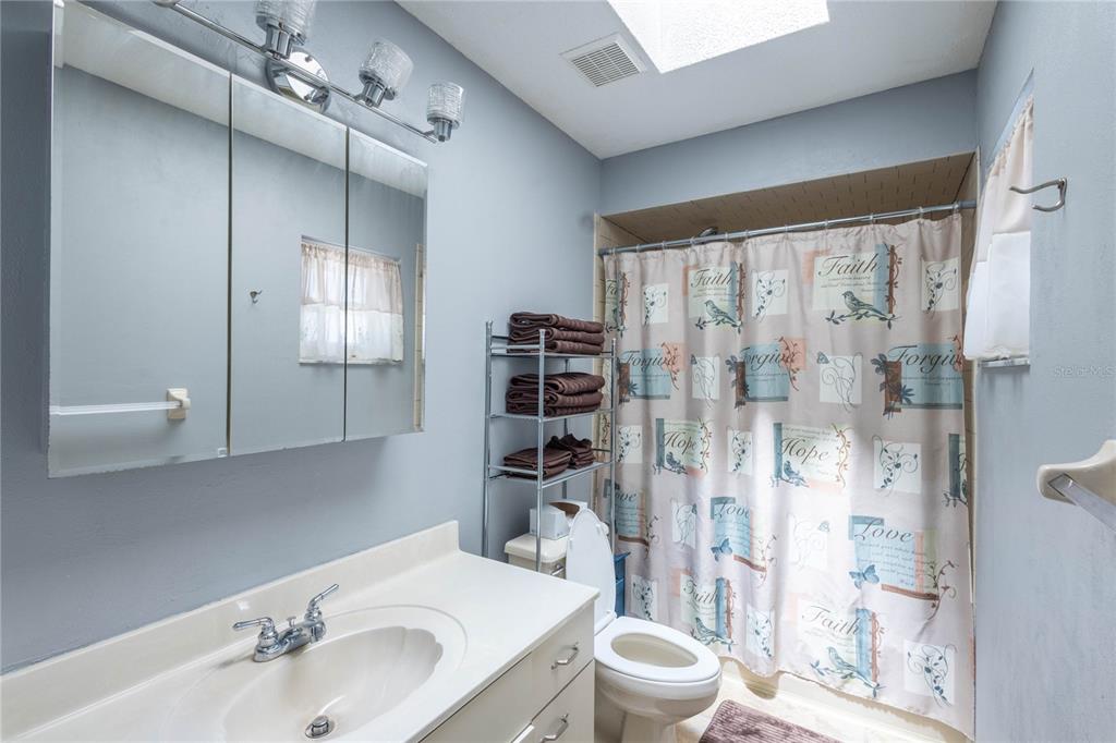 404 N HERON STREET, SEBRING, FL — photo 4 of 20