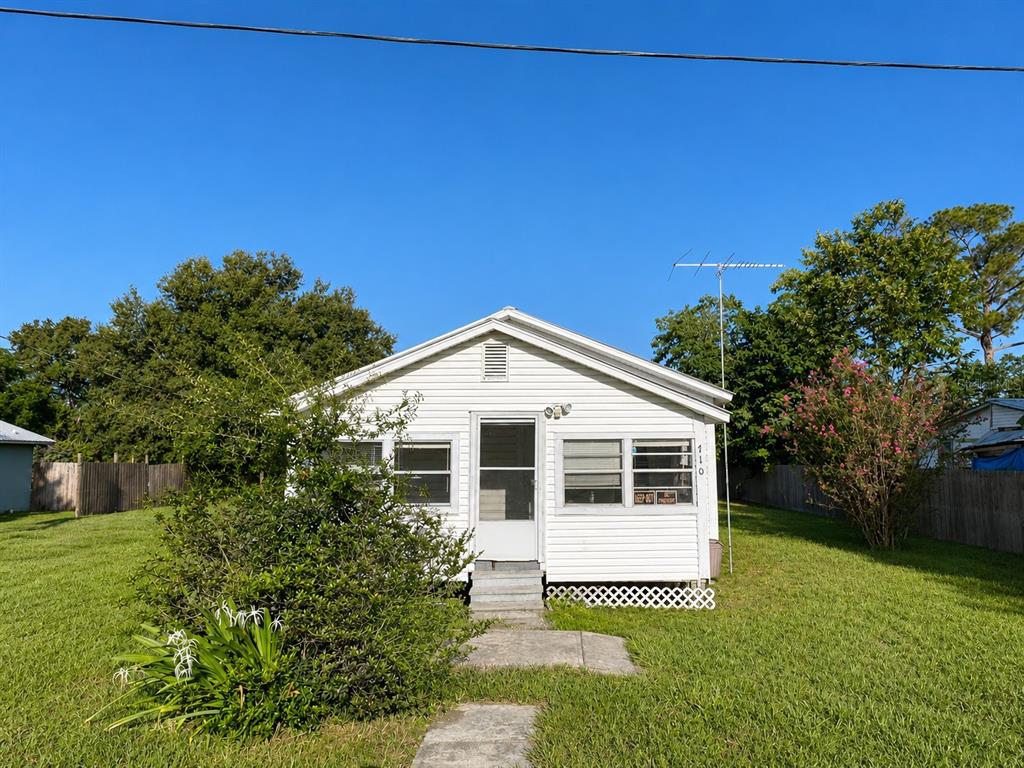 710 SEMINOLE STREET